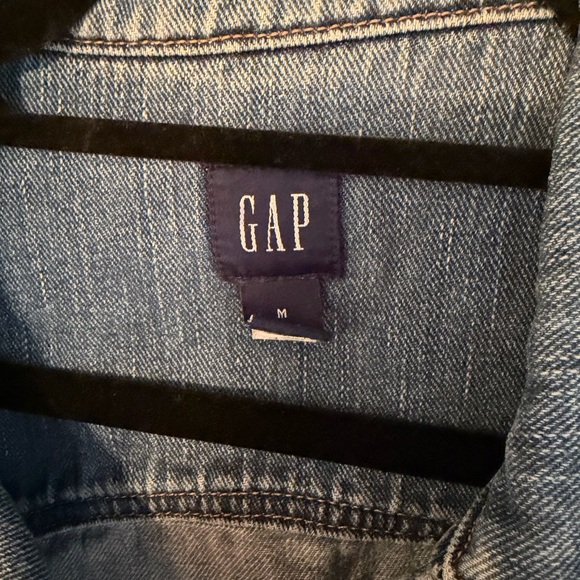 GAP Women’s Blue Denim Jacket - Picture 4 of 4